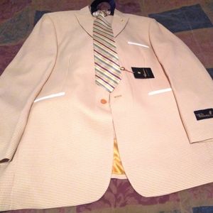 A nice 2 Button Suit for the Big Guys. 50L Jacket. 45 Waist... No Hem!